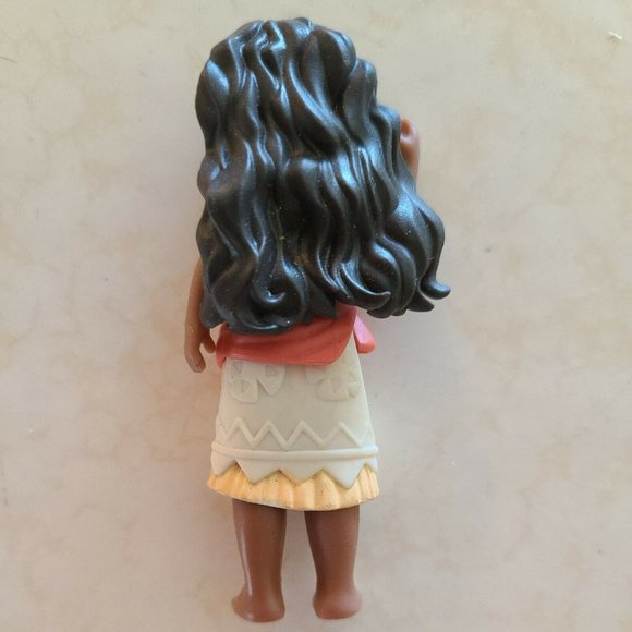 Disney Hasbro 3" Moana Of Oceania Figure EUC - Picture 2 of 6